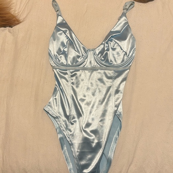 Satin corset tank - Picture 2 of 7